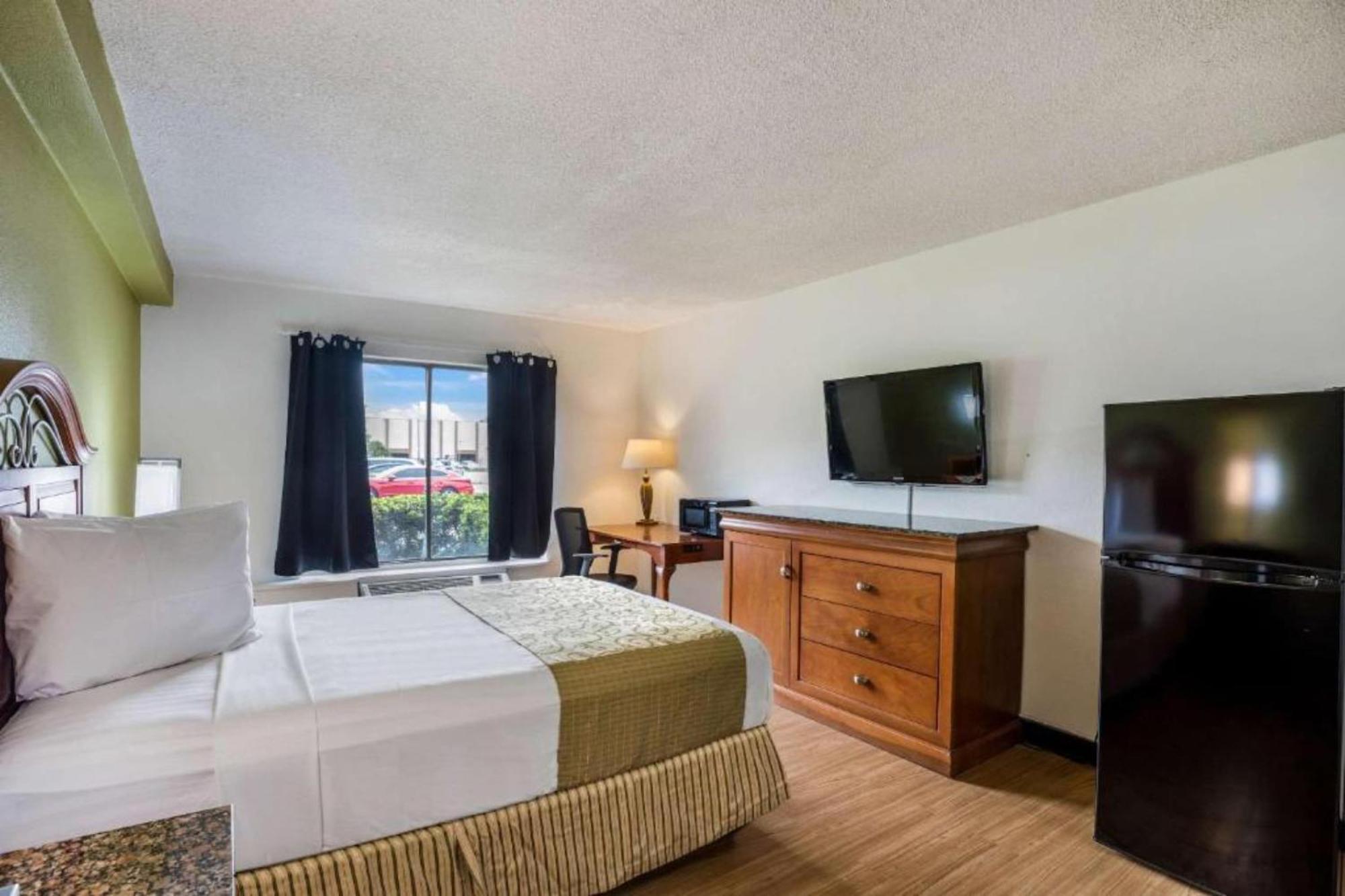 Oyo Hotel Orlando Airport Extérieur photo